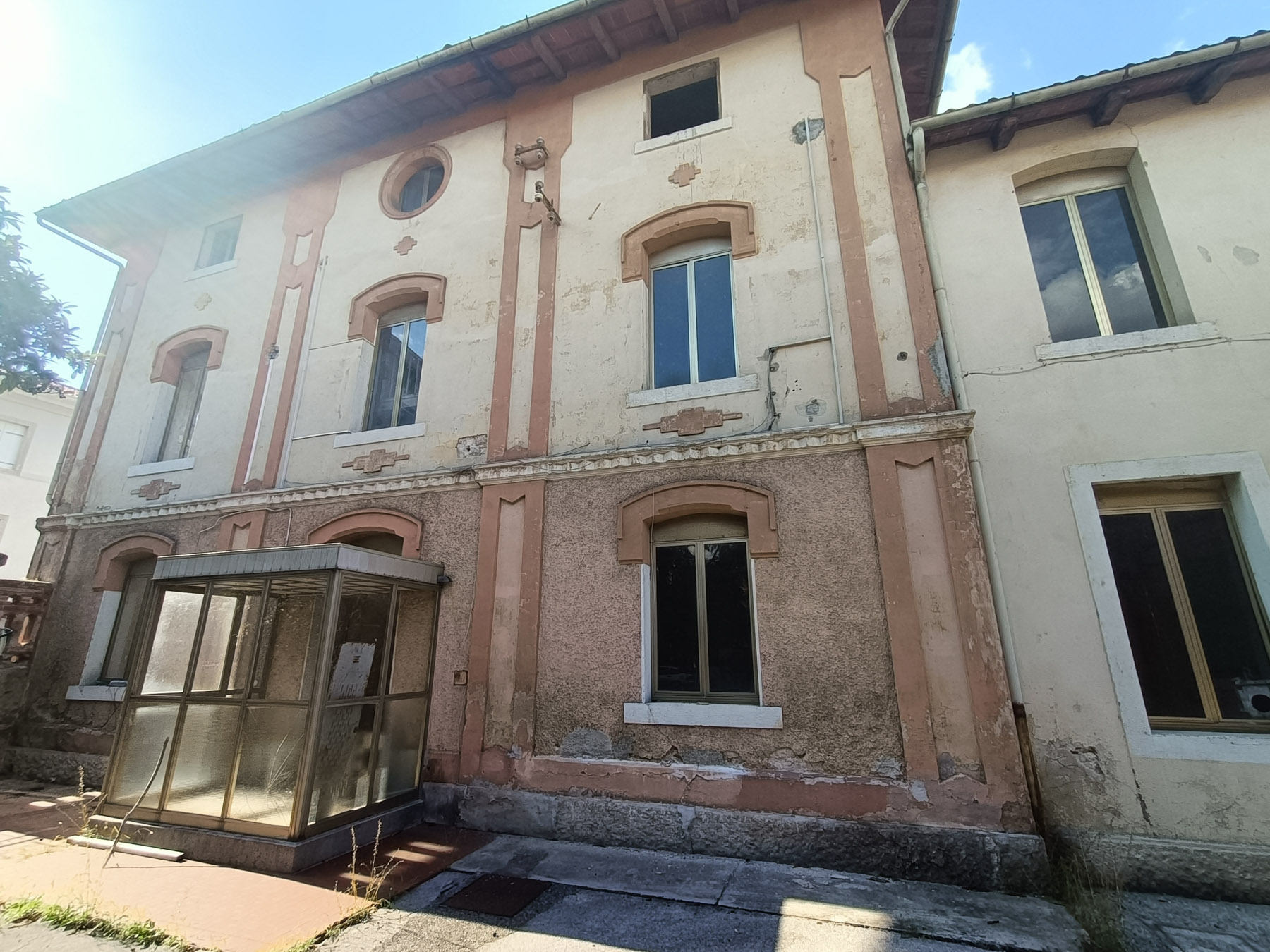 Ristrutturazione ex palazzina vvff